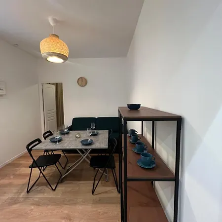 Le Havre Montmartrois 2 شقة *